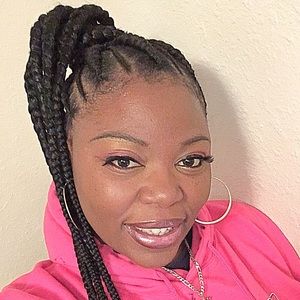 Meet your Posher, Kay